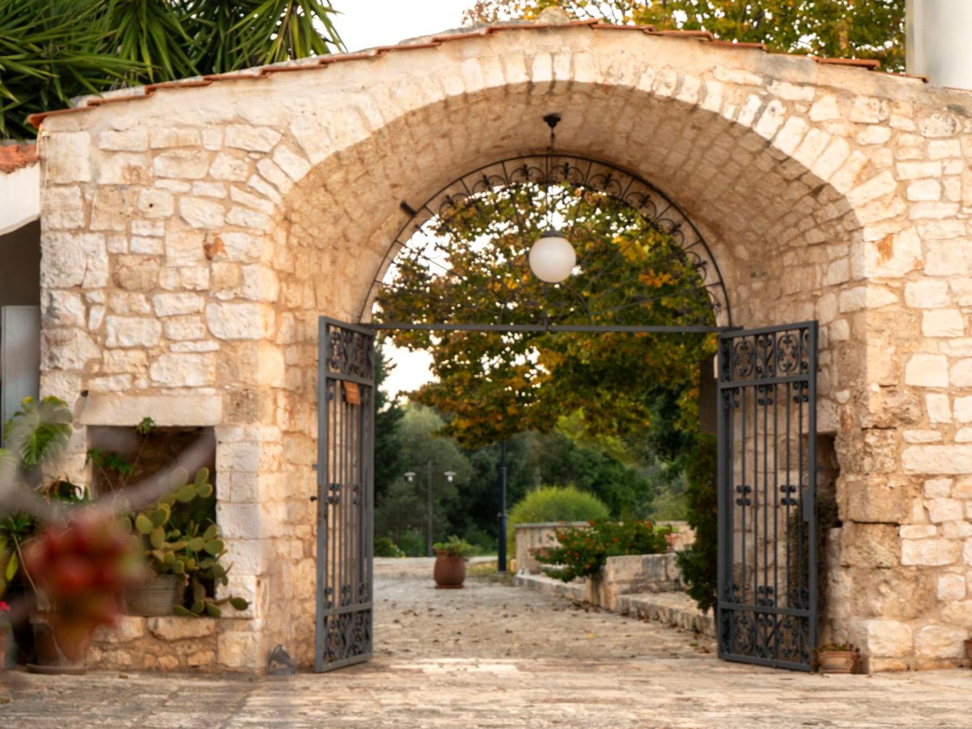 Masseria Del Crocifisso Polignano a Mare Bagian luar foto